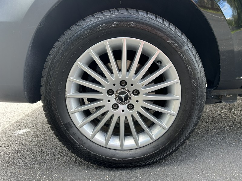2023 Mercedes Benz Metris Passenger Van photo 27