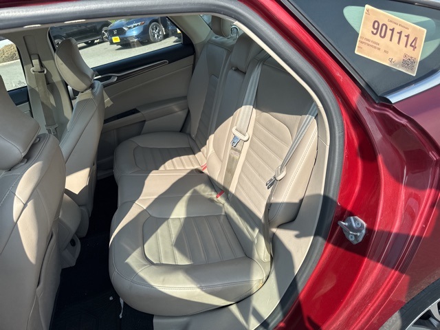 2017 Ford Fusion SE photo 8