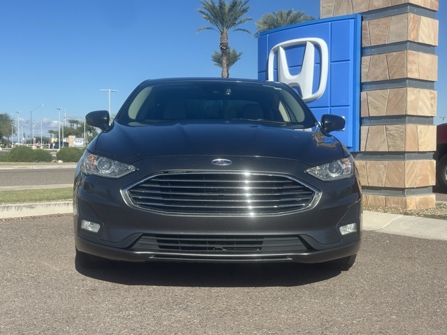 2019 Ford Fusion SE photo 2