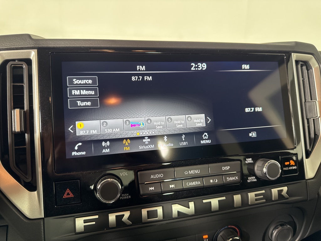 2025 Nissan Frontier SV photo 15