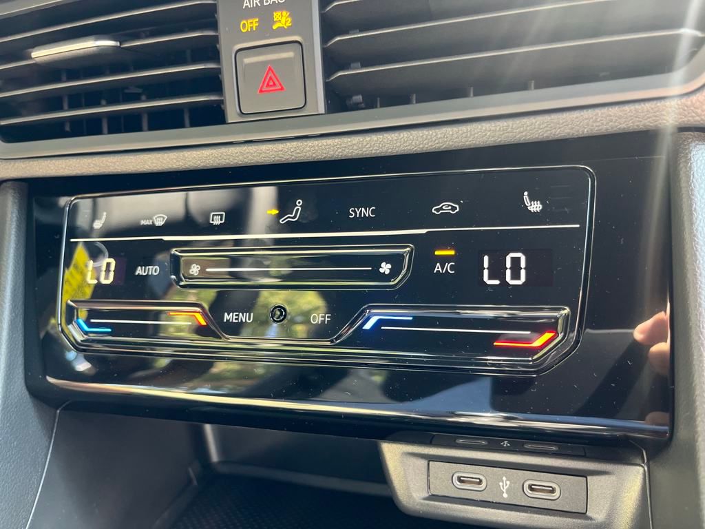 2025 Volkswagen Jetta 1.5T Sport photo 11