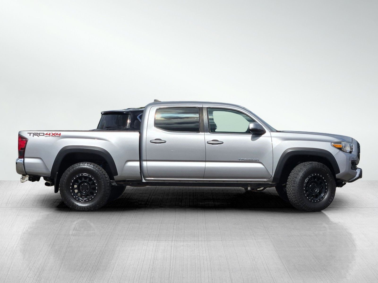 2019 Toyota Tacoma 4x4 TRD Off-Road photo 3