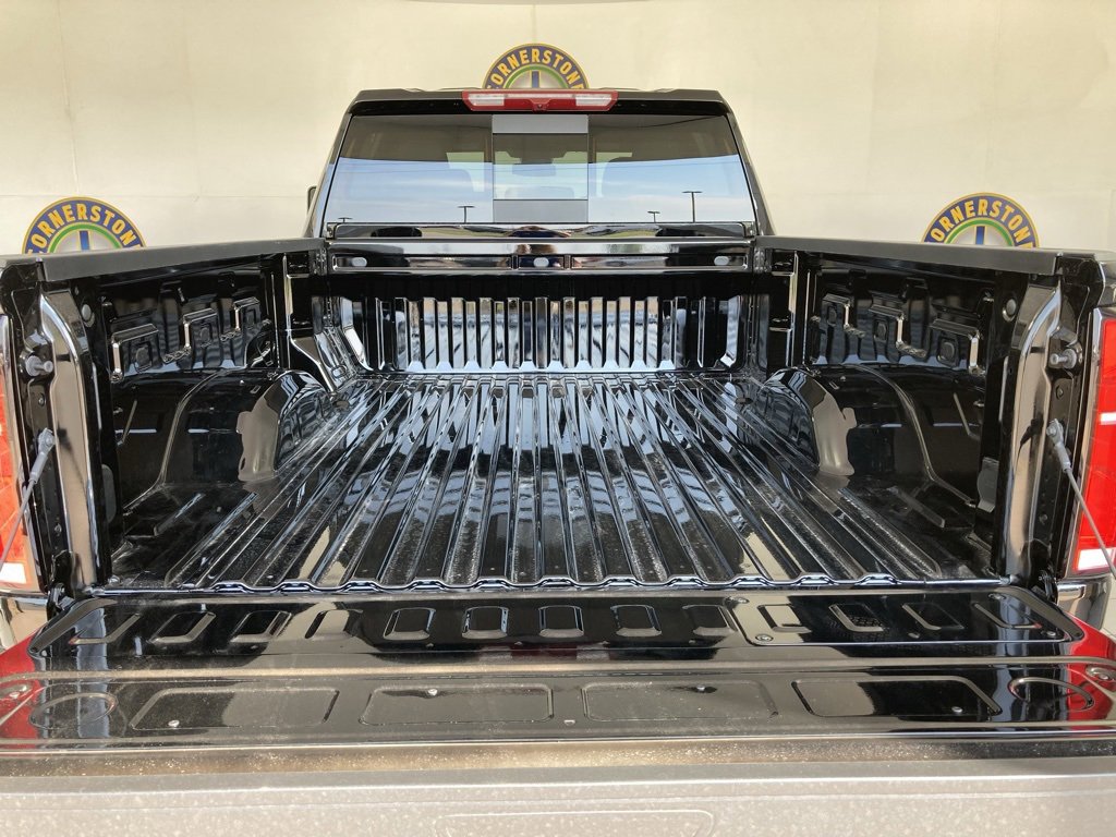 2025 Chevrolet Silverado 2500HD LTZ photo 17