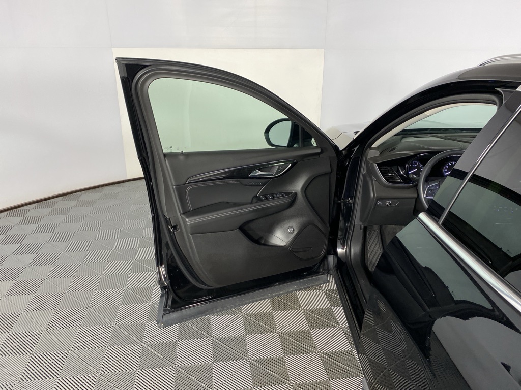 2023 Buick Envision Essence photo 23