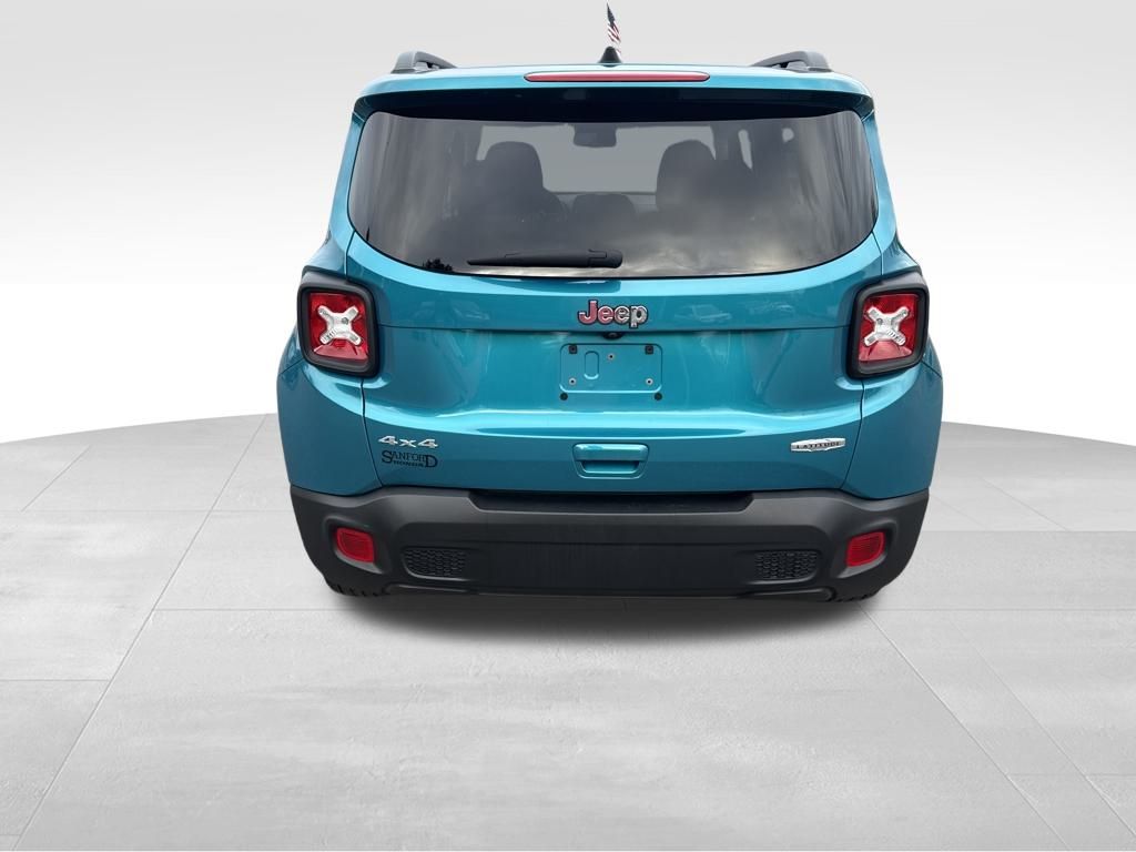 2022 Jeep Renegade Latitude photo 4