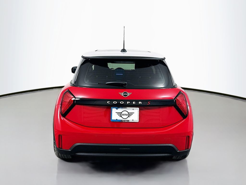 2025 Mini Cooper 2 Door Hardtop Iconic photo 6