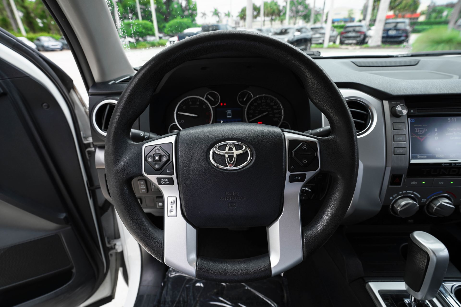 2016 Toyota Tundra SR5 photo 17