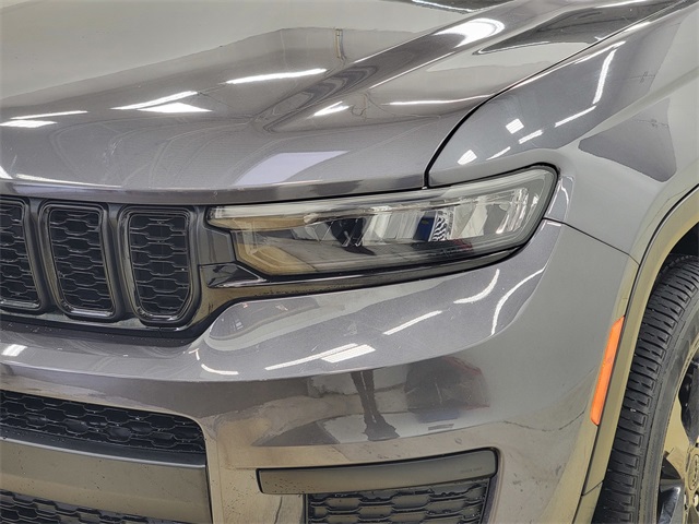 2023 Jeep Grand Cherokee Altitude photo 10