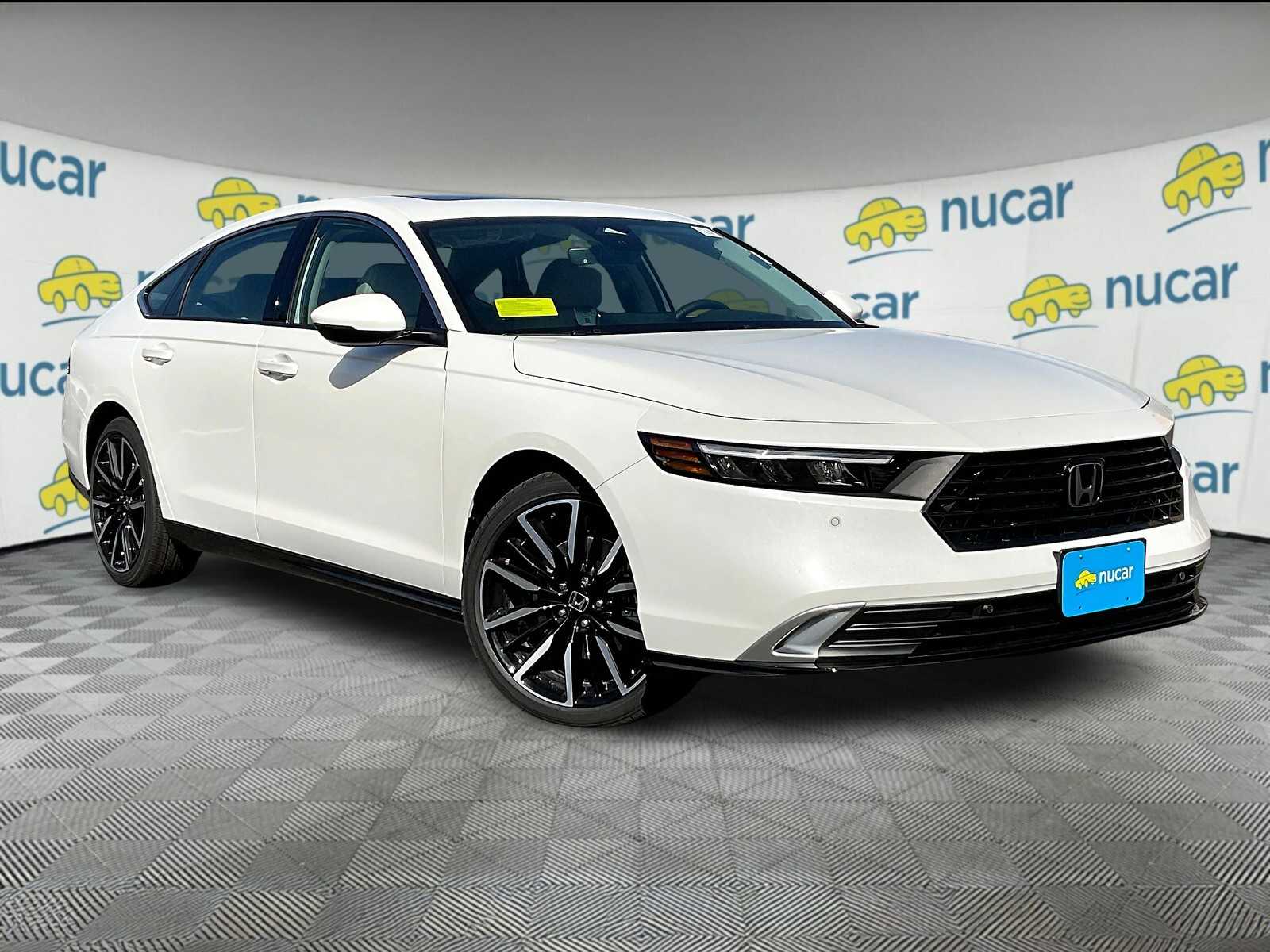 2025 Honda Accord Hybrid Touring's photo