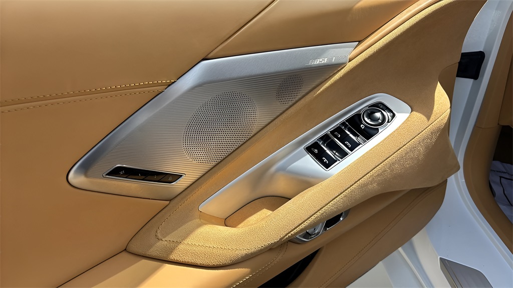 2023 Chevrolet Corvette Stingray 3LT photo 8