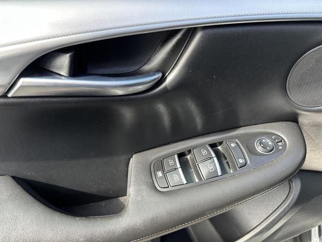 2019 Infiniti QX50 Essential photo 14
