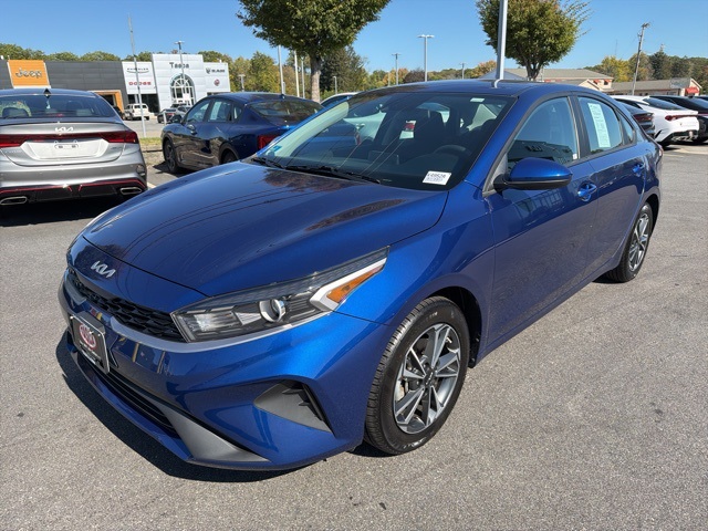 2023 Kia Forte LXS photo 7