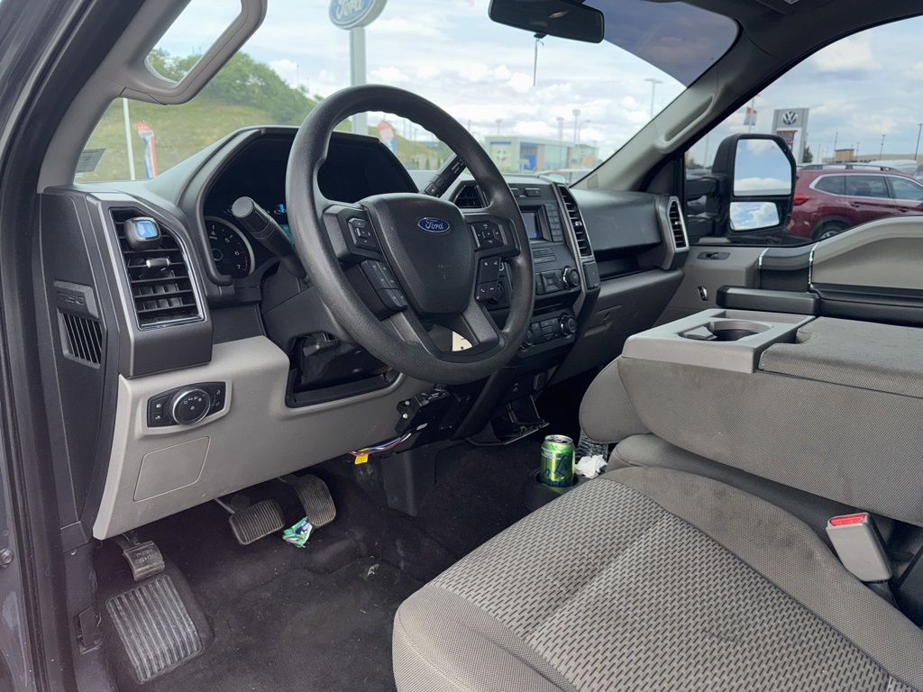 2017 Ford F-150 XLT photo 10
