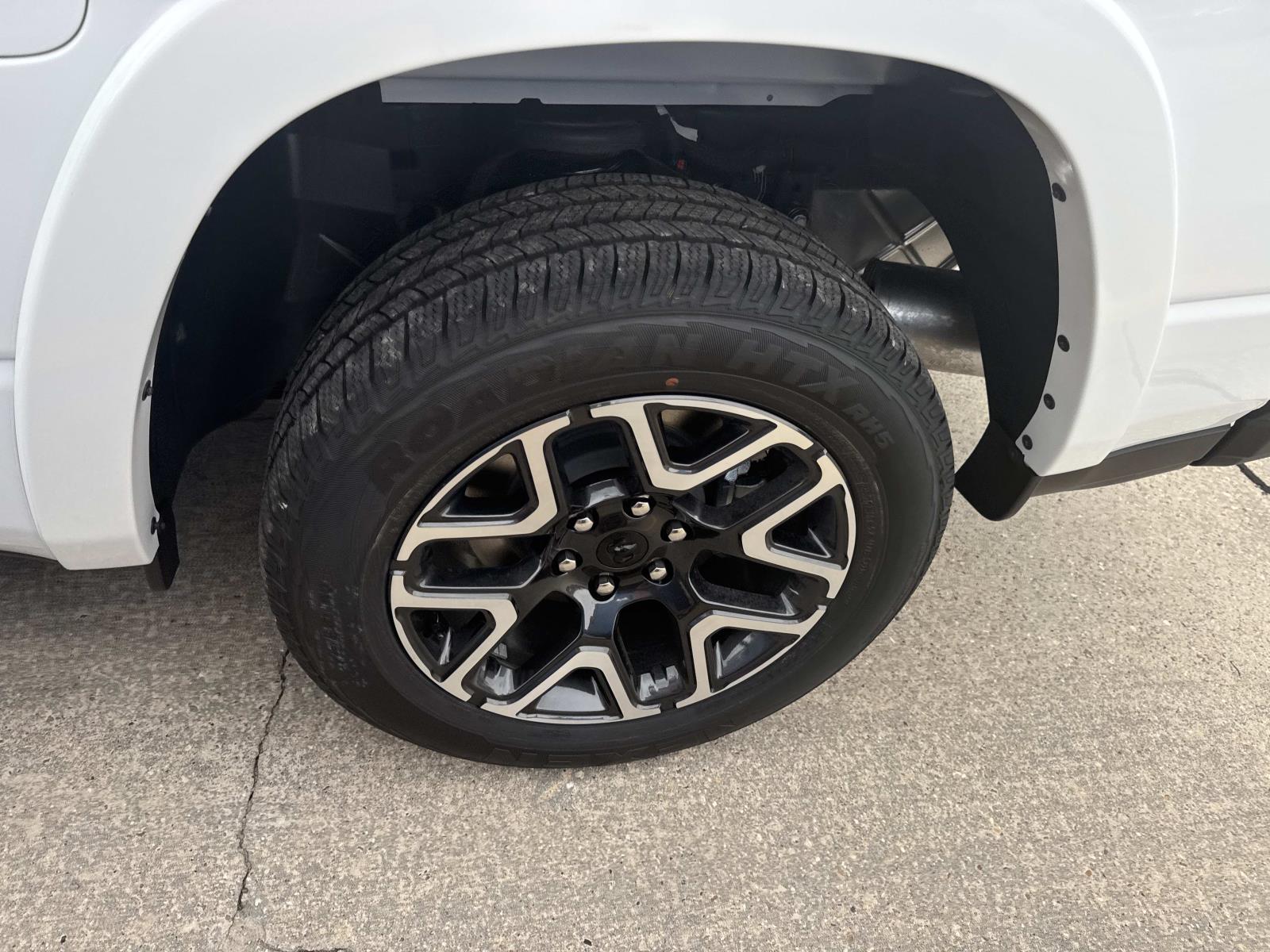 2026 Ram 1500 Laramie photo 3