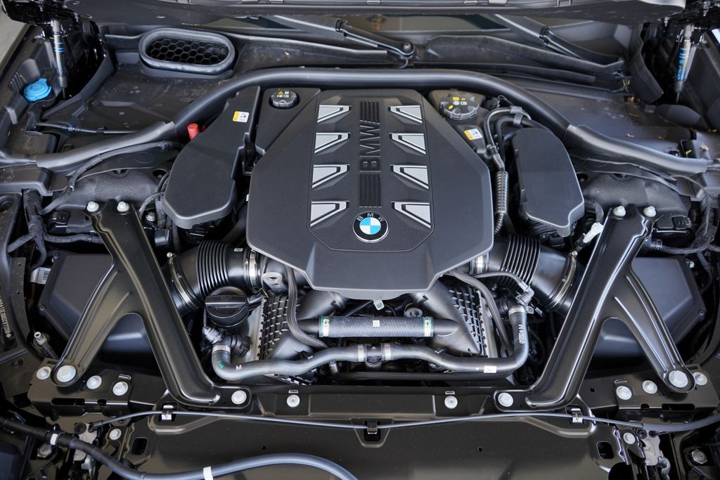 2025 Bmw 760i 760i xDrive photo 16