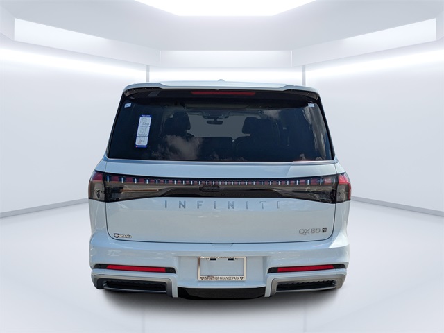 2026 Infiniti QX80 Luxe photo 4