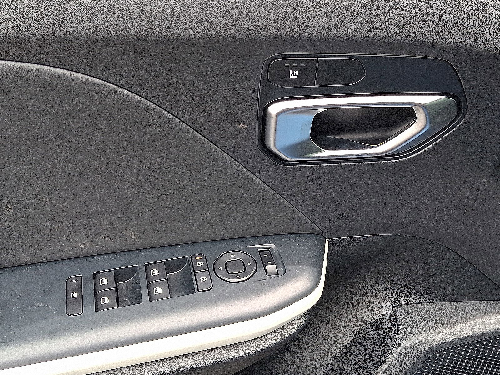 2025 Kia K4 GT-Line photo 11