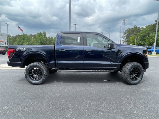 2025 Ford F-150 XLT photo 2