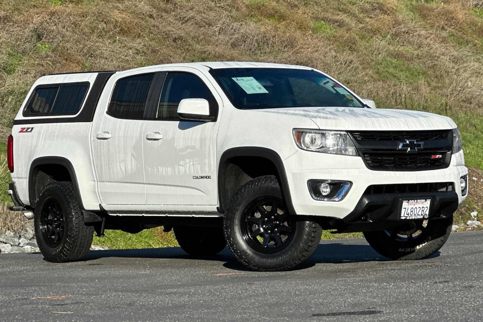 2017 Chevrolet Colorado Z71 photo 2