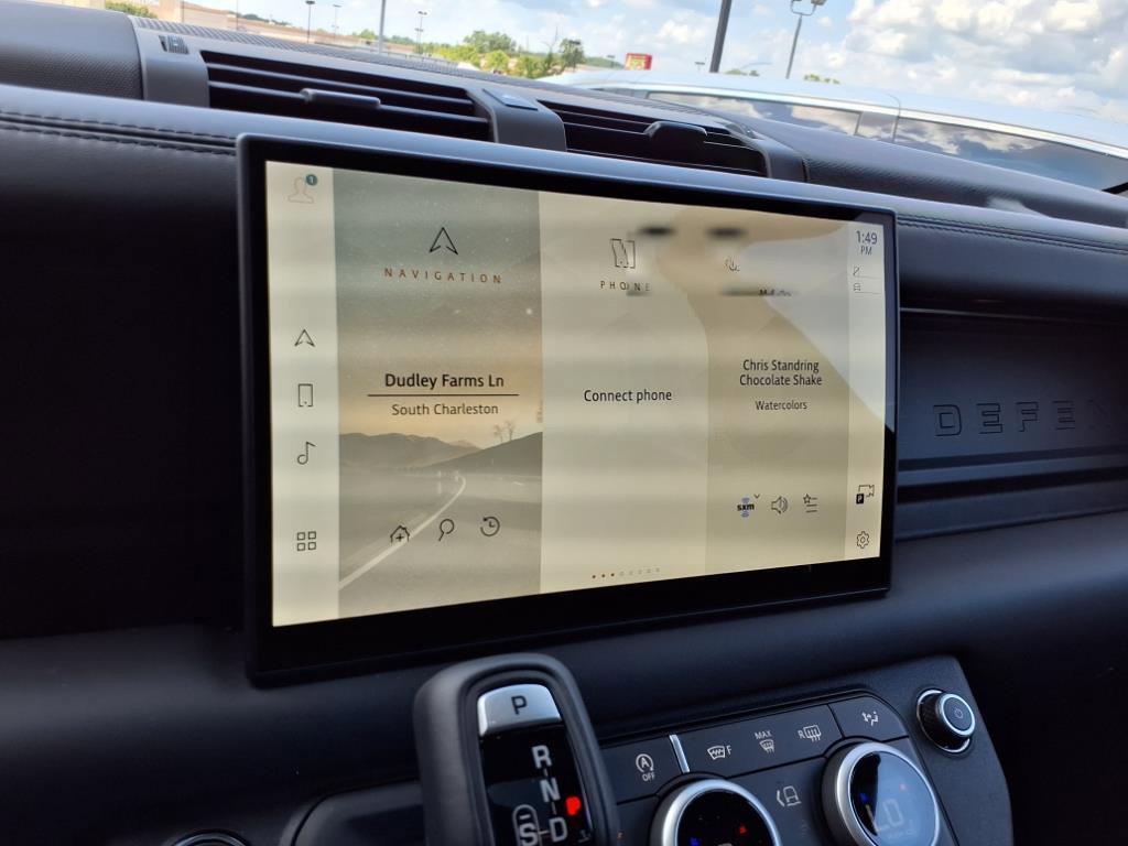 2025 Land Rover Defender 110 X-Dynamic SE photo 19