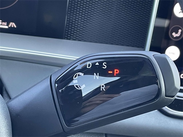 2025 Volkswagen Tiguan SE R-Line Black photo 22