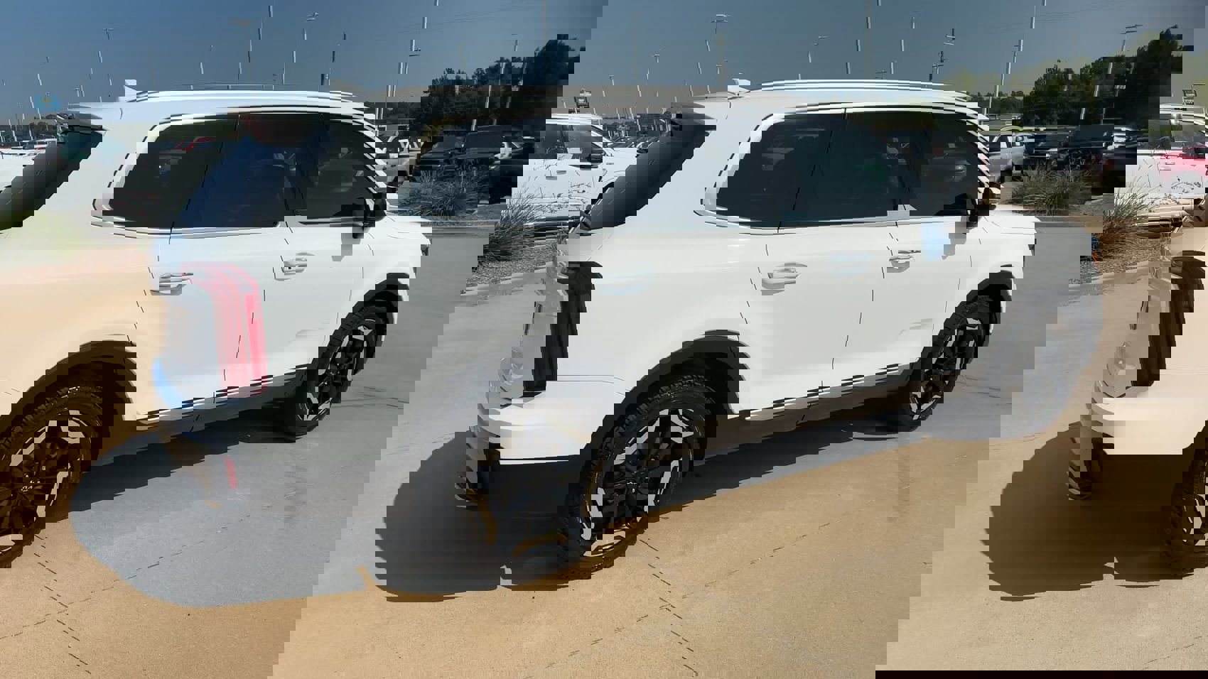 2023 Kia Telluride S photo 9