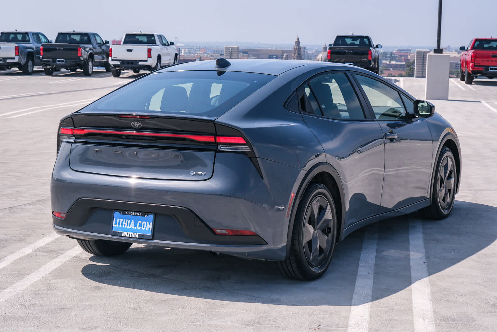 2023 Toyota Prius LE photo 4