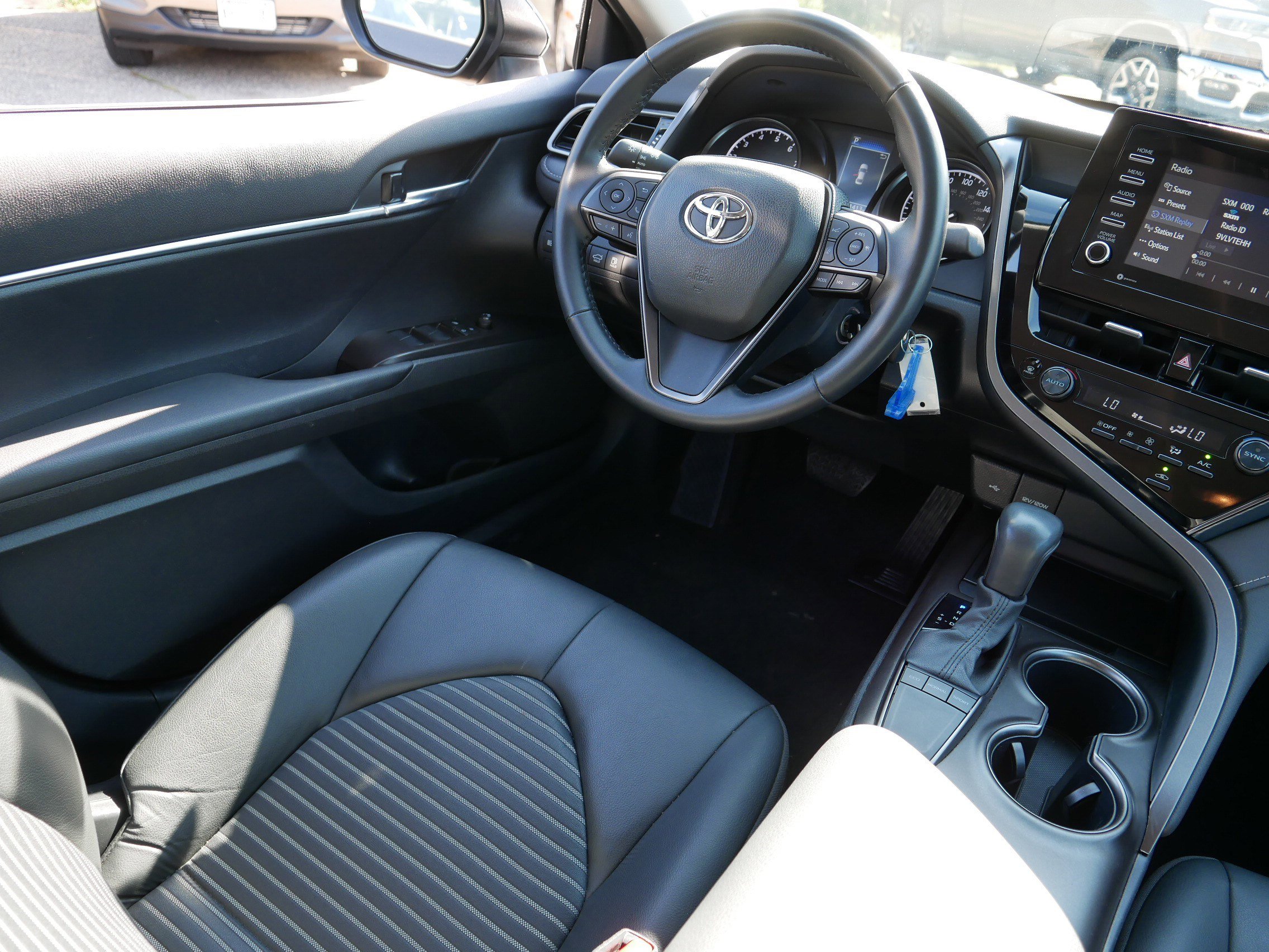 2024 Toyota Camry SE photo 9