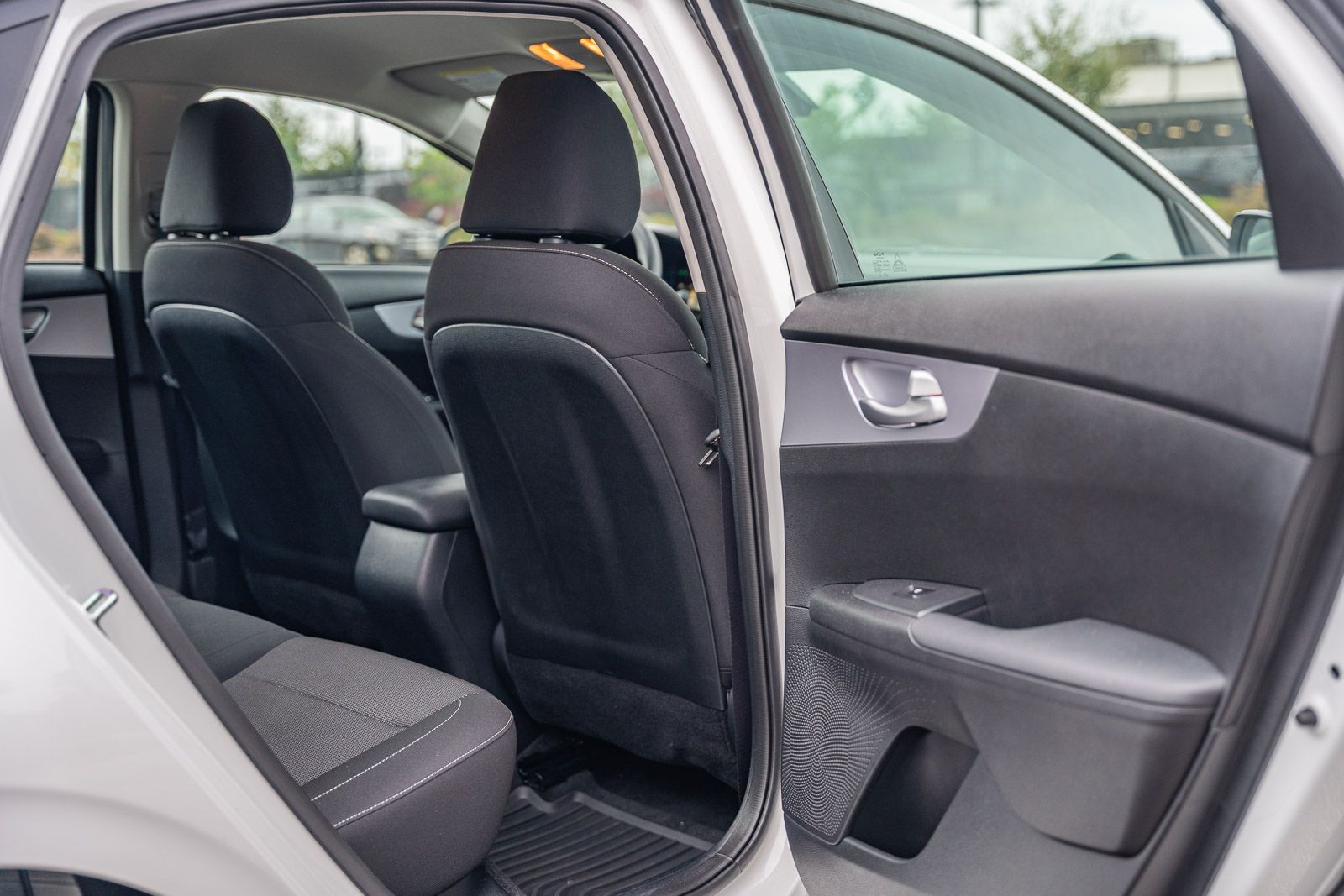 2024 Kia Forte LXS photo 12