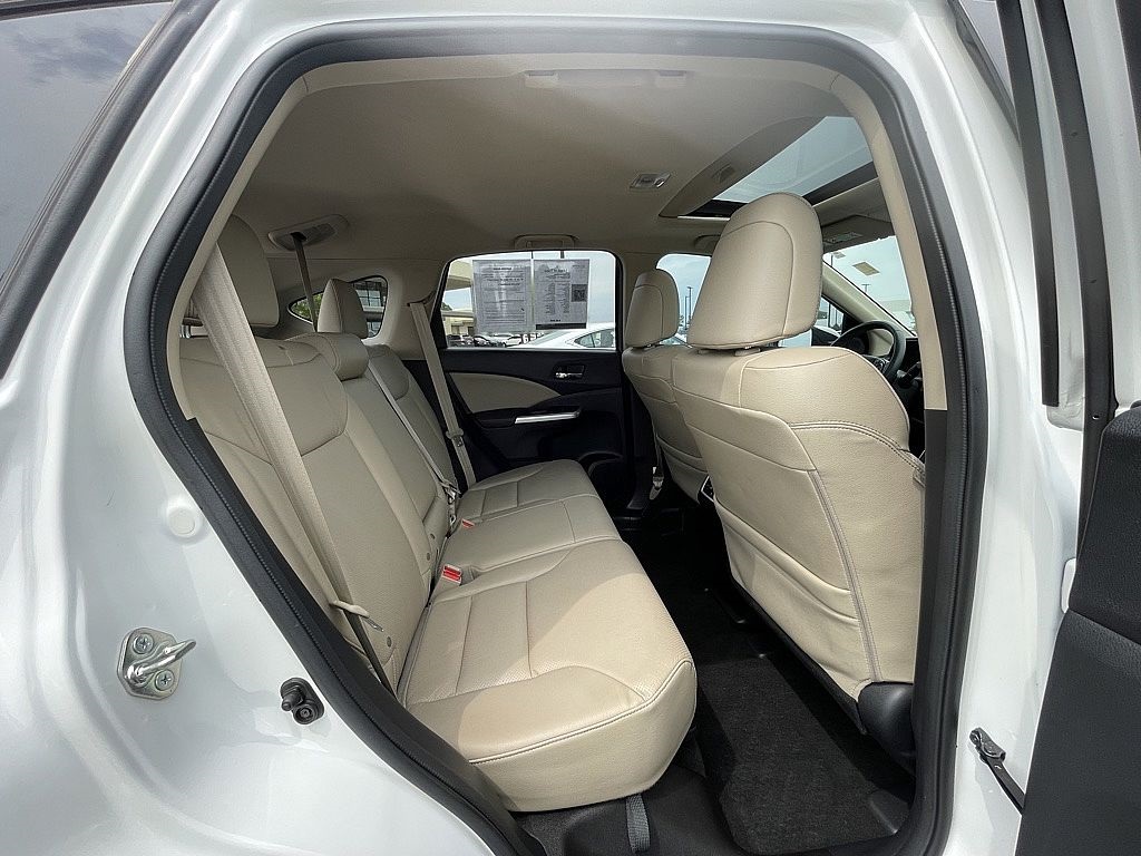 2016 Honda CR-V Touring photo 24
