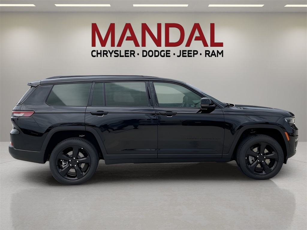 2025 Jeep Grand Cherokee Limited photo 4