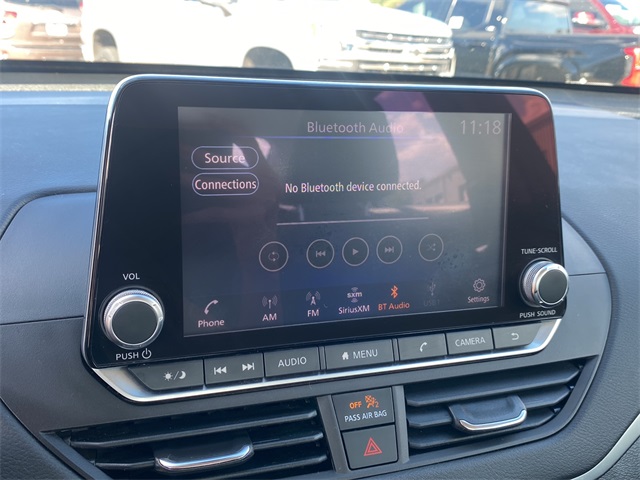 2022 Nissan Altima SV photo 26