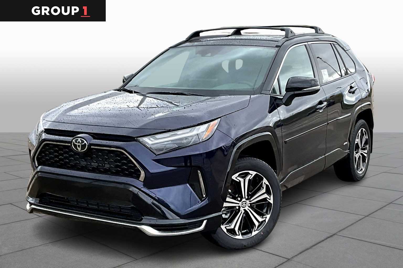 2025 Toyota RAV4 XSE's photo