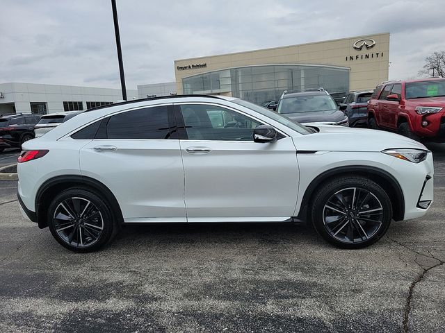 2025 Infiniti QX55 Essential photo 2