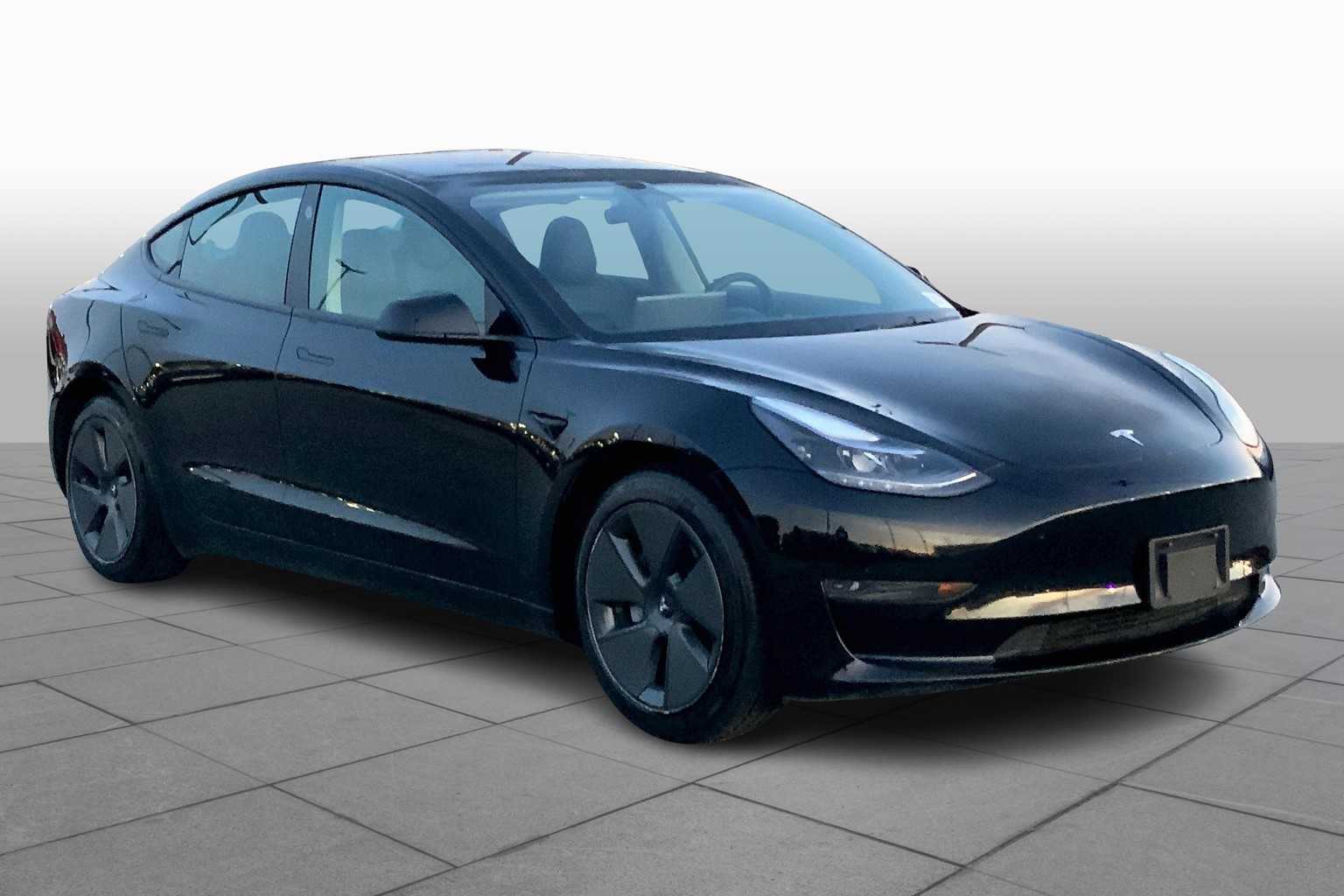 2023 Tesla Model 3 photo 2