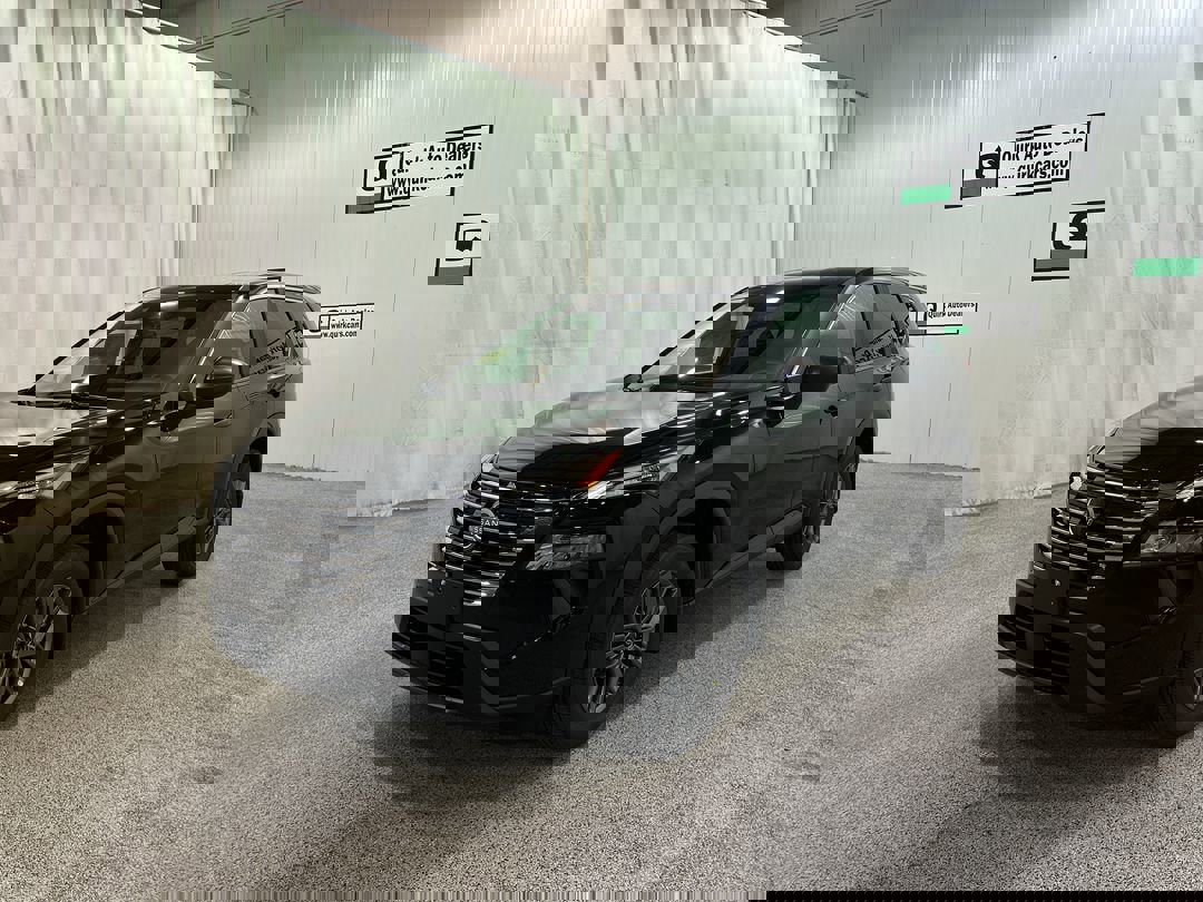 2026 Nissan Rogue S photo 4