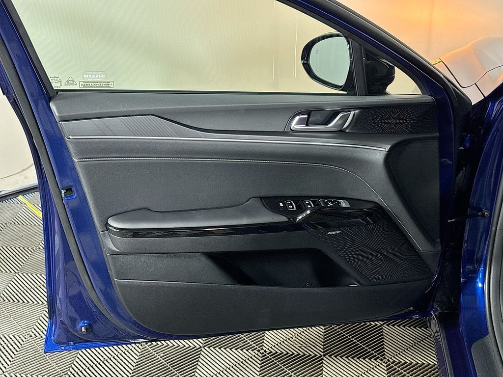 2026 Kia K5 GT-Line photo 10