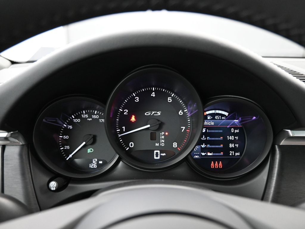 2026 Porsche Macan GTS photo 5