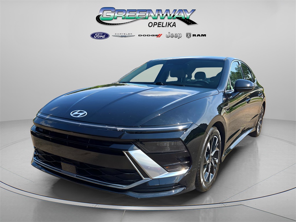 2024 Hyundai Sonata SEL photo 3