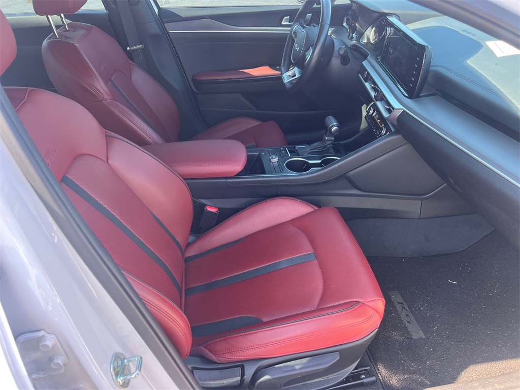 2023 Kia K5 GT-Line photo 12