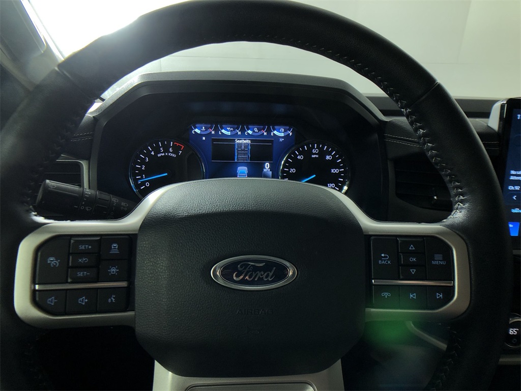 2022 Ford Expedition MAX XLT photo 17