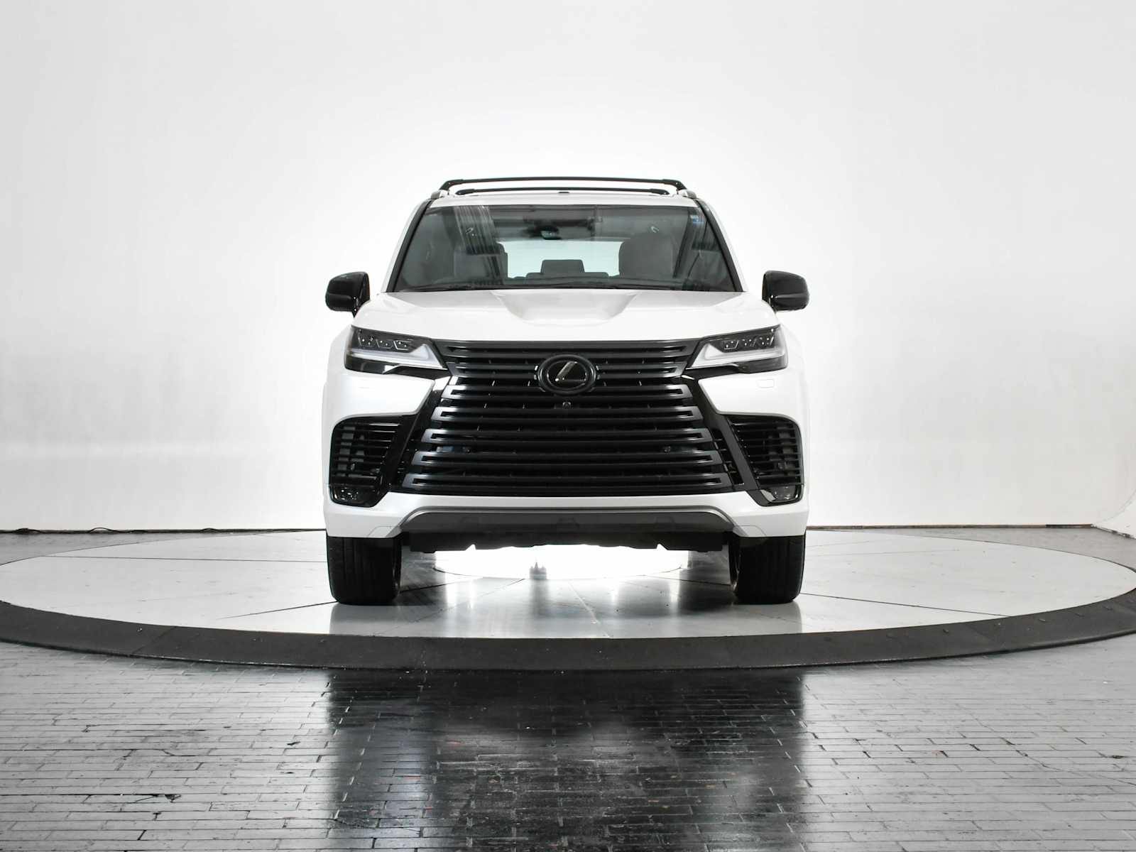 2023 Lexus LX 600 Luxury photo 6