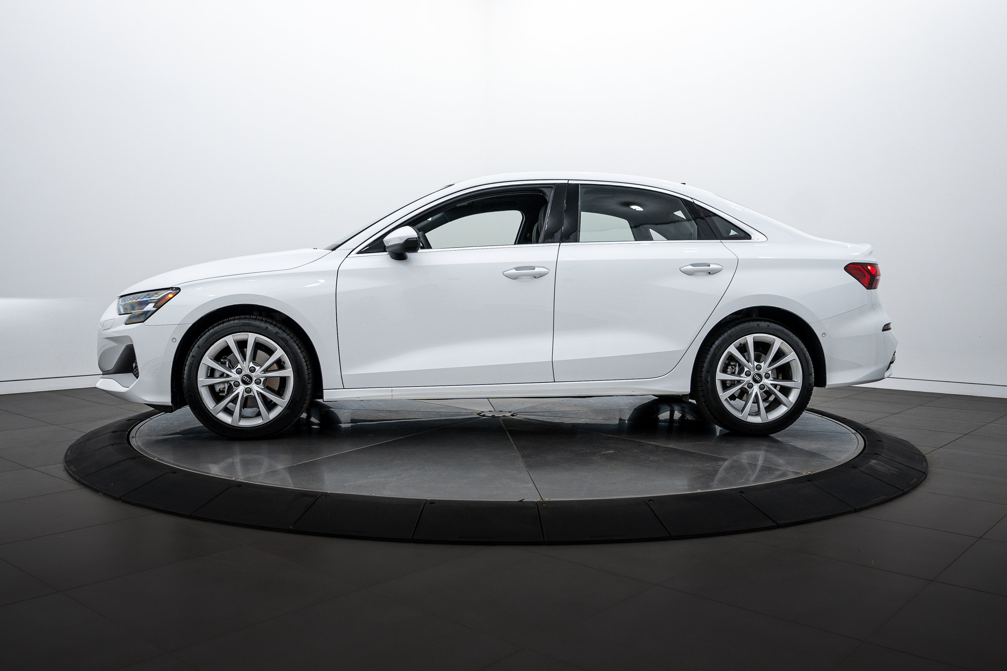 2025 Audi A3 Quattro Premium Plus photo 4