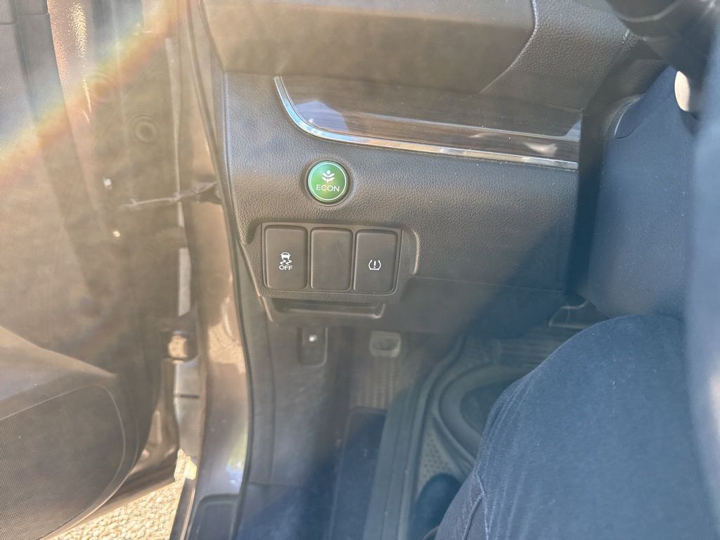 2016 Honda CR-V EX-L photo 16