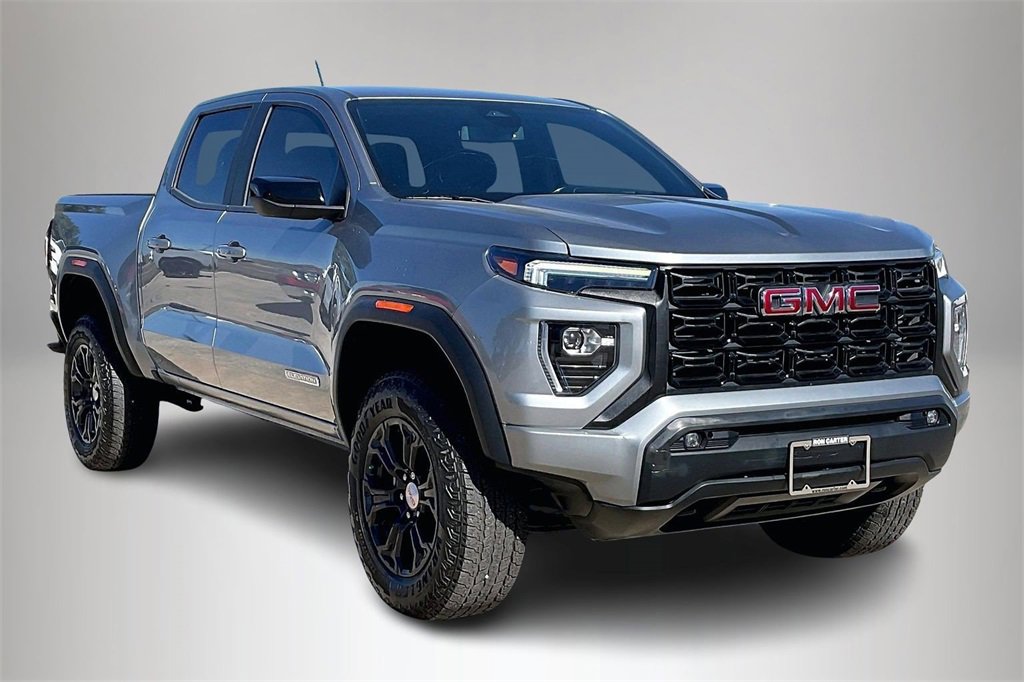 2023 GMC Canyon Elevation's photo