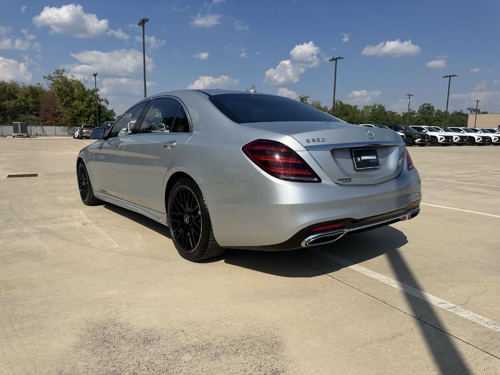2018 Mercedes Benz S 560 photo 2