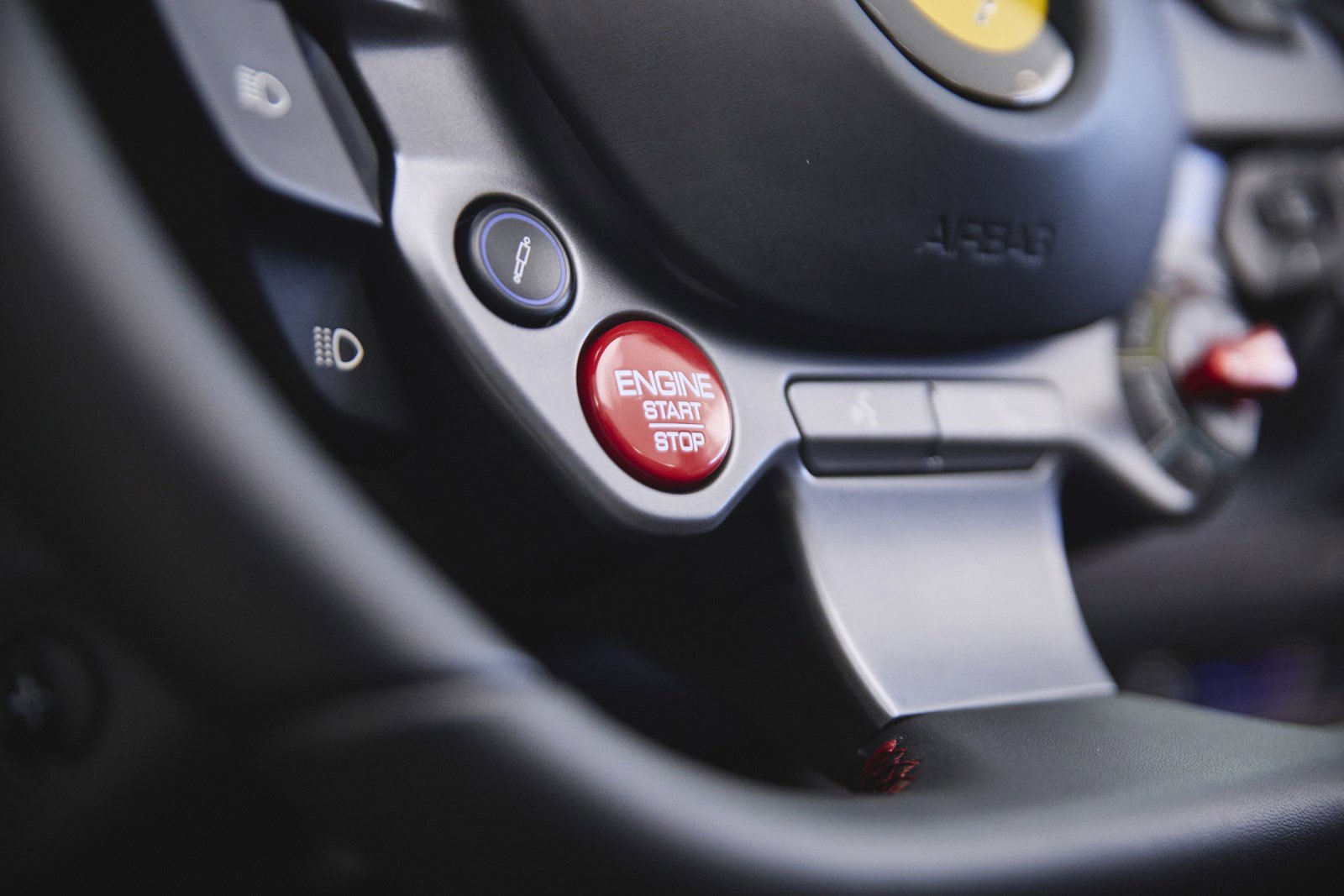 2023 Ferrari F8 Spider photo 21
