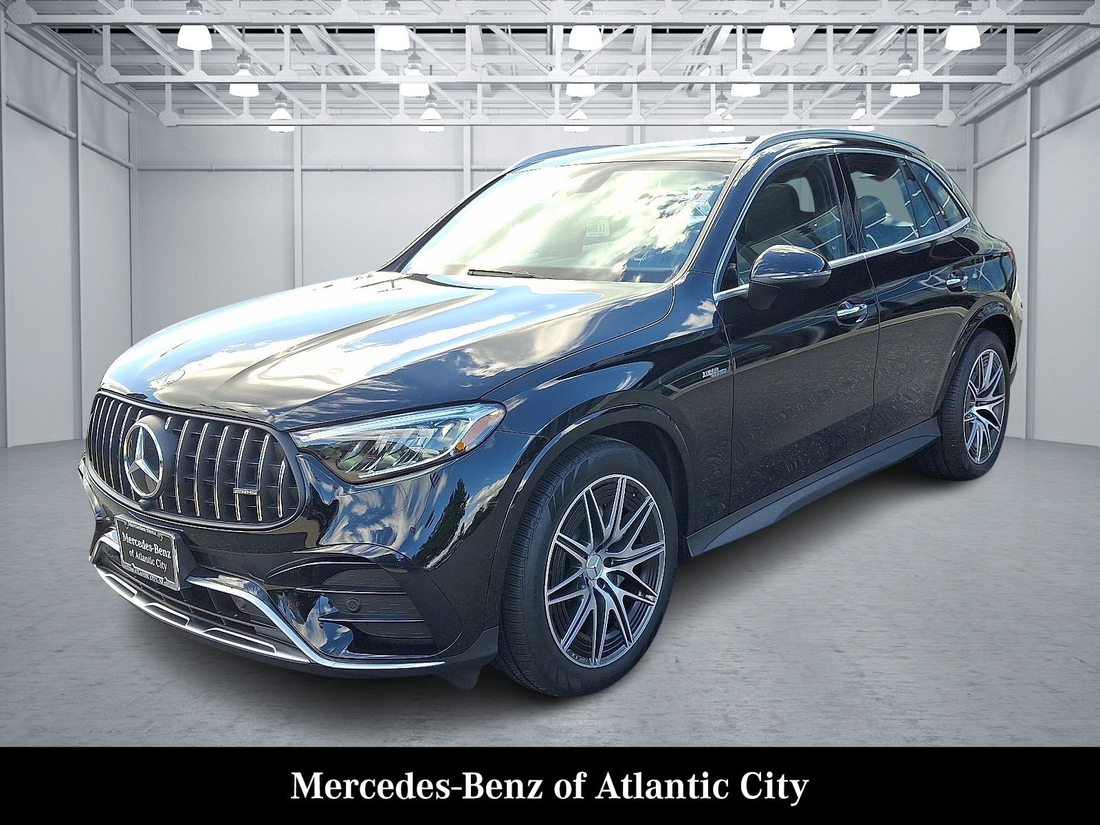 2025 Mercedes Benz GLC AMG 43 4MATIC photo 3