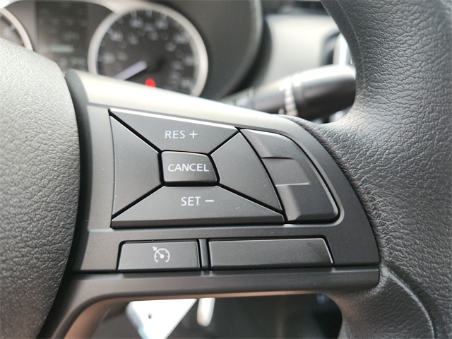 2025 Nissan Versa S photo 16