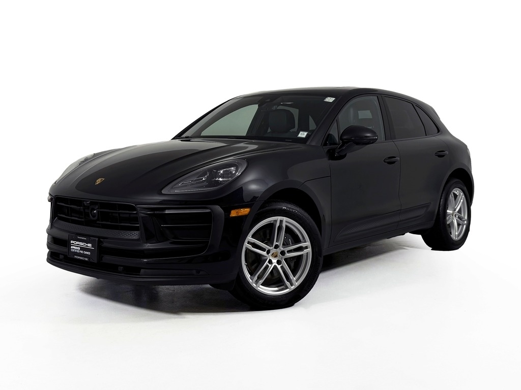 2023 Porsche Macan Base